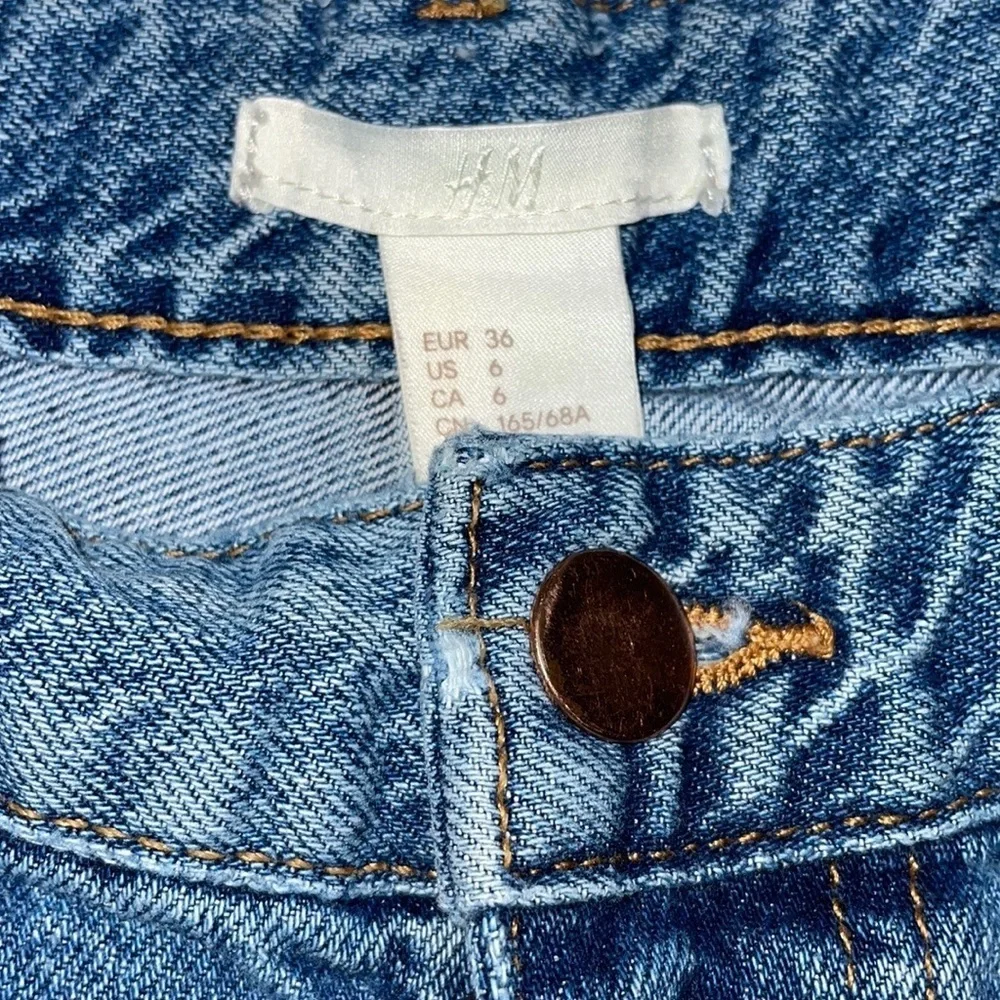 H&M Denim Jeans Distressed Ripped In style Size 6 - Picture 6 of 10